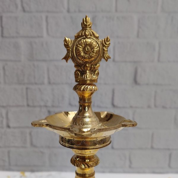 Sangu Chakram – Traditional Brass Kattai Vilakku (Single Lamp) Sangu Chakram – Traditional Brass Kattai Vilakku (Single Lamp)