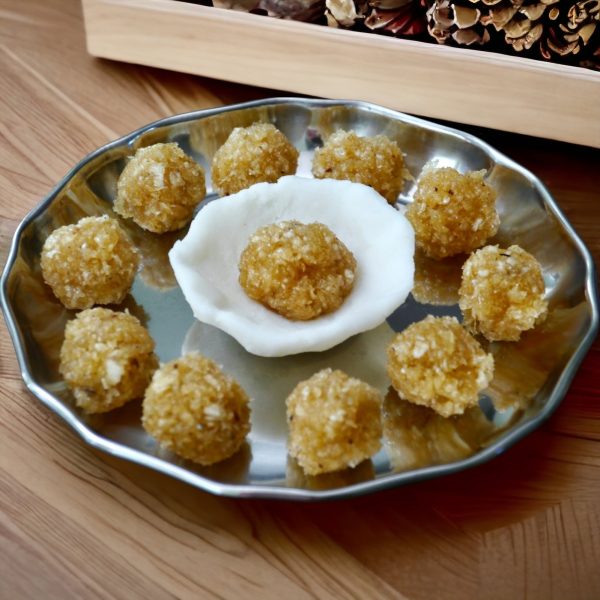Coconut Jaggery Poornam / Purnam / puranalu / Kudumulu 200g Fresh Ready to eat Pooranam / Puran for making Kozhukkattai